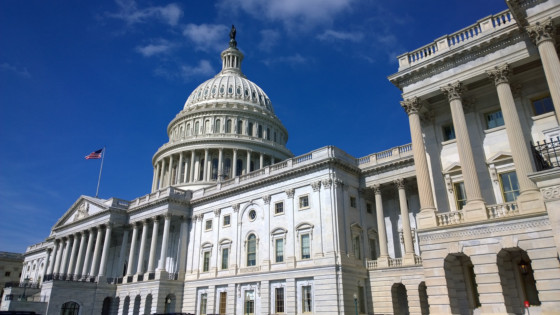 Trump Signs Crypto Bill Reversing Anti-DeFi IRS Rule