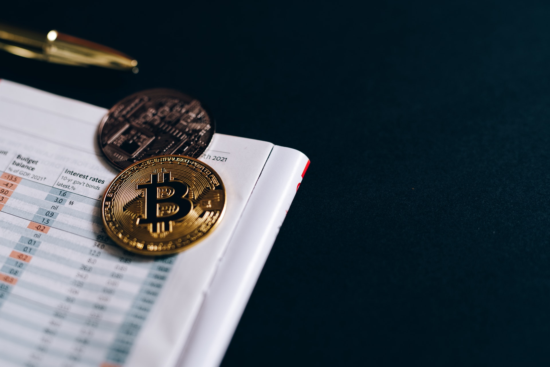 Prominent Crypto Analyst Predicts Major Upward Movement for Ethereum Outlines Key Price Targets