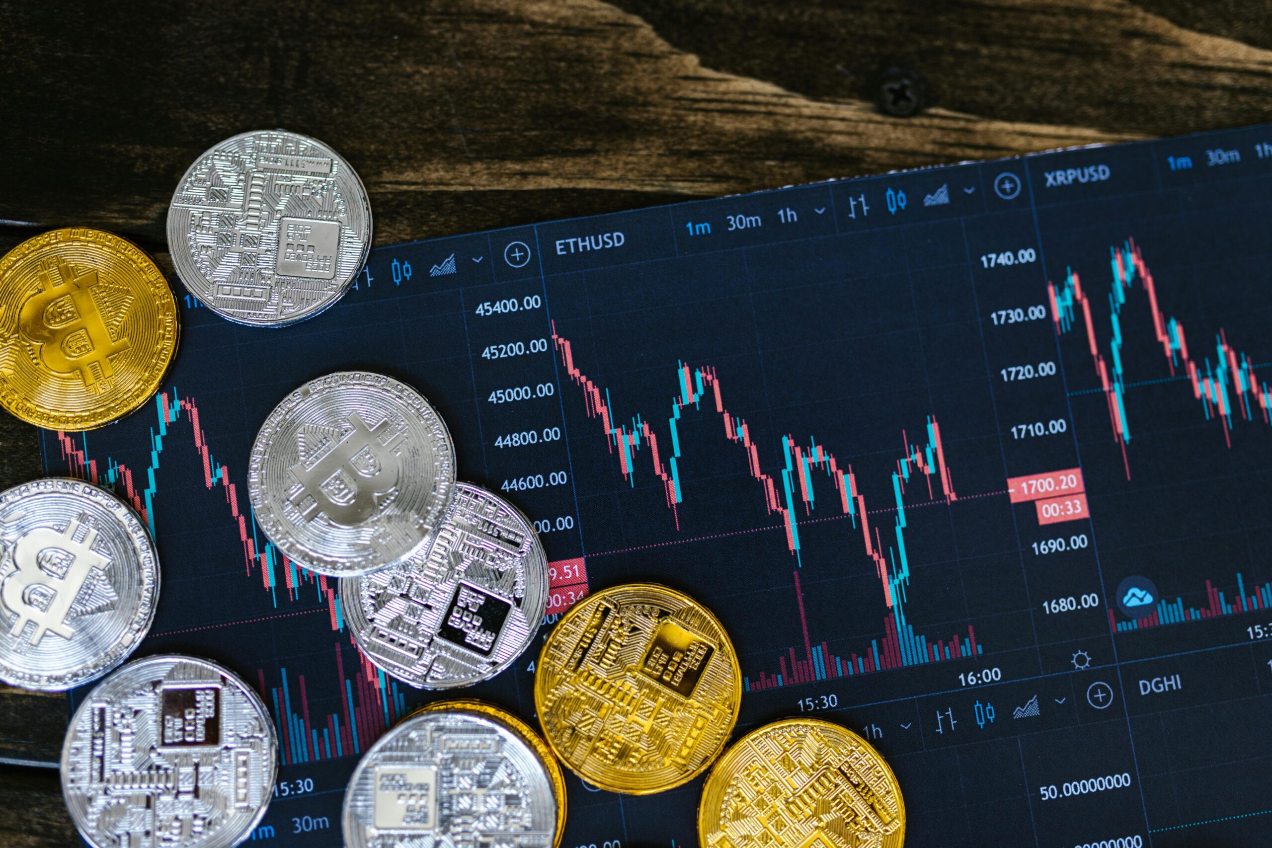 Vitalik Buterin Sees Opportunity as Sweden and Norway Abandon Cashless Goals